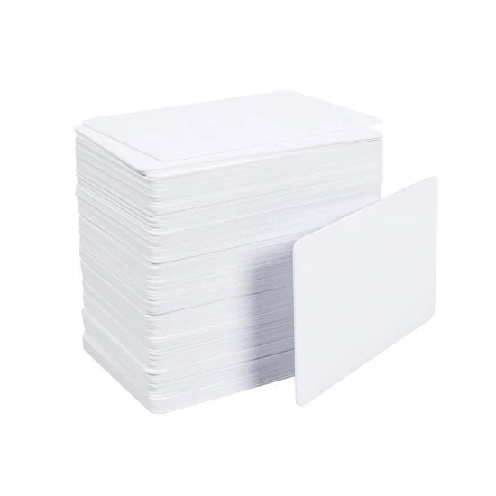 サーマルプリンター用のシンプルな空白の白い PVC カード